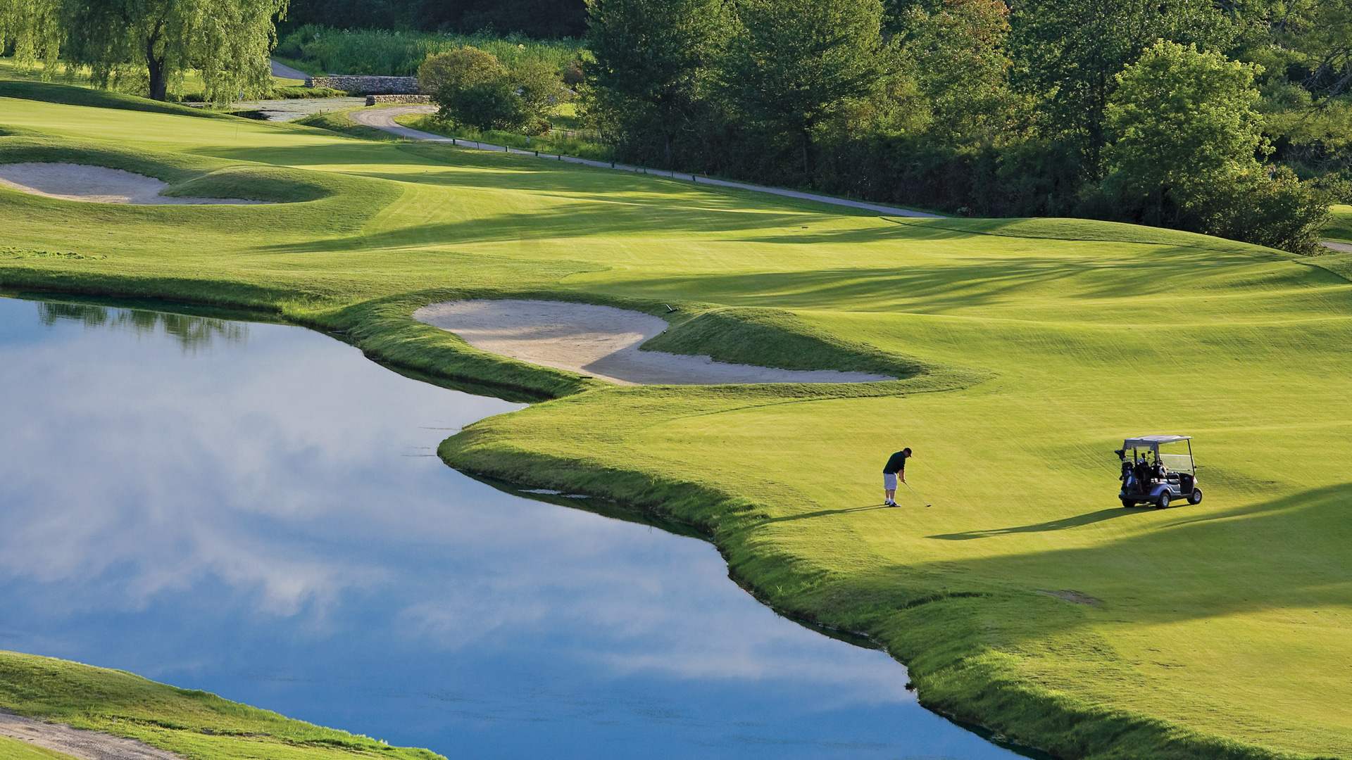Golfer on beautiful Merrimack Valley Golf Course