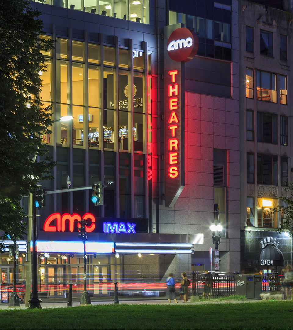 the sudbury amc theatre at night