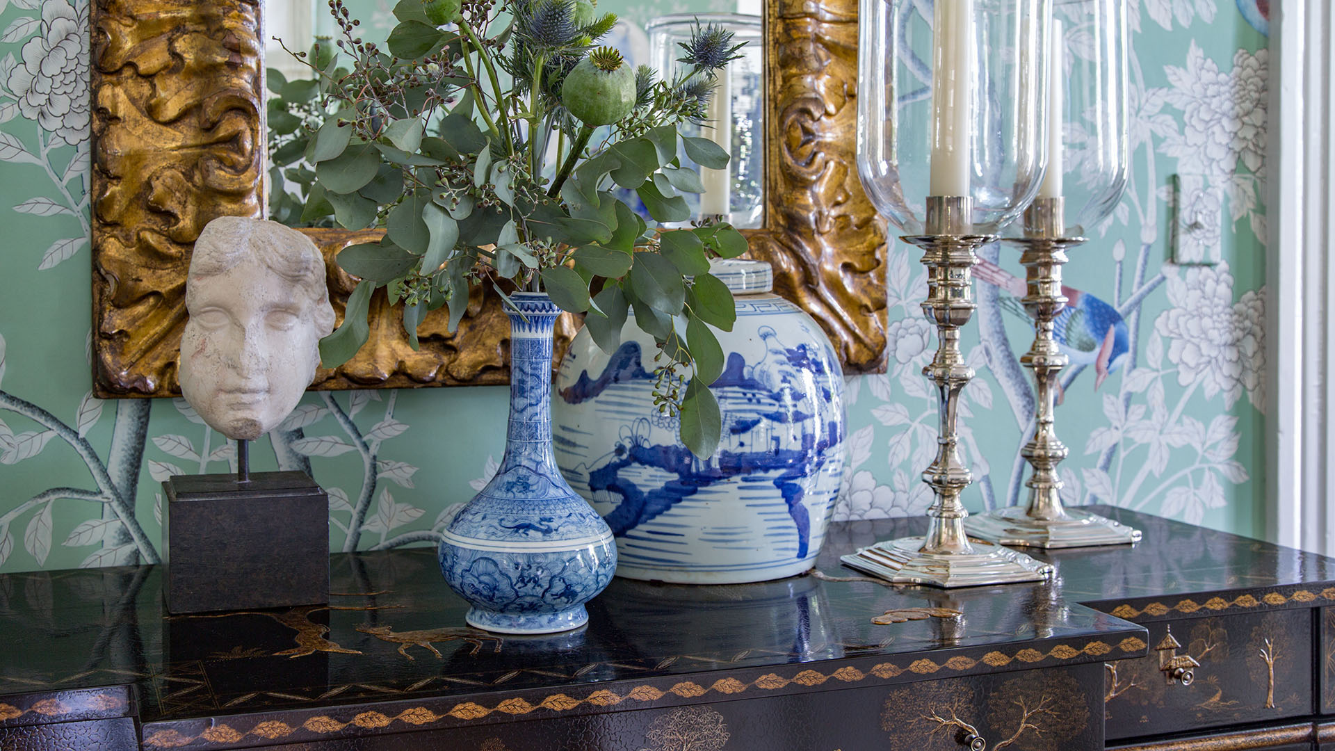 Gerald Pomeroy Showhouse colsole table and gold mirror