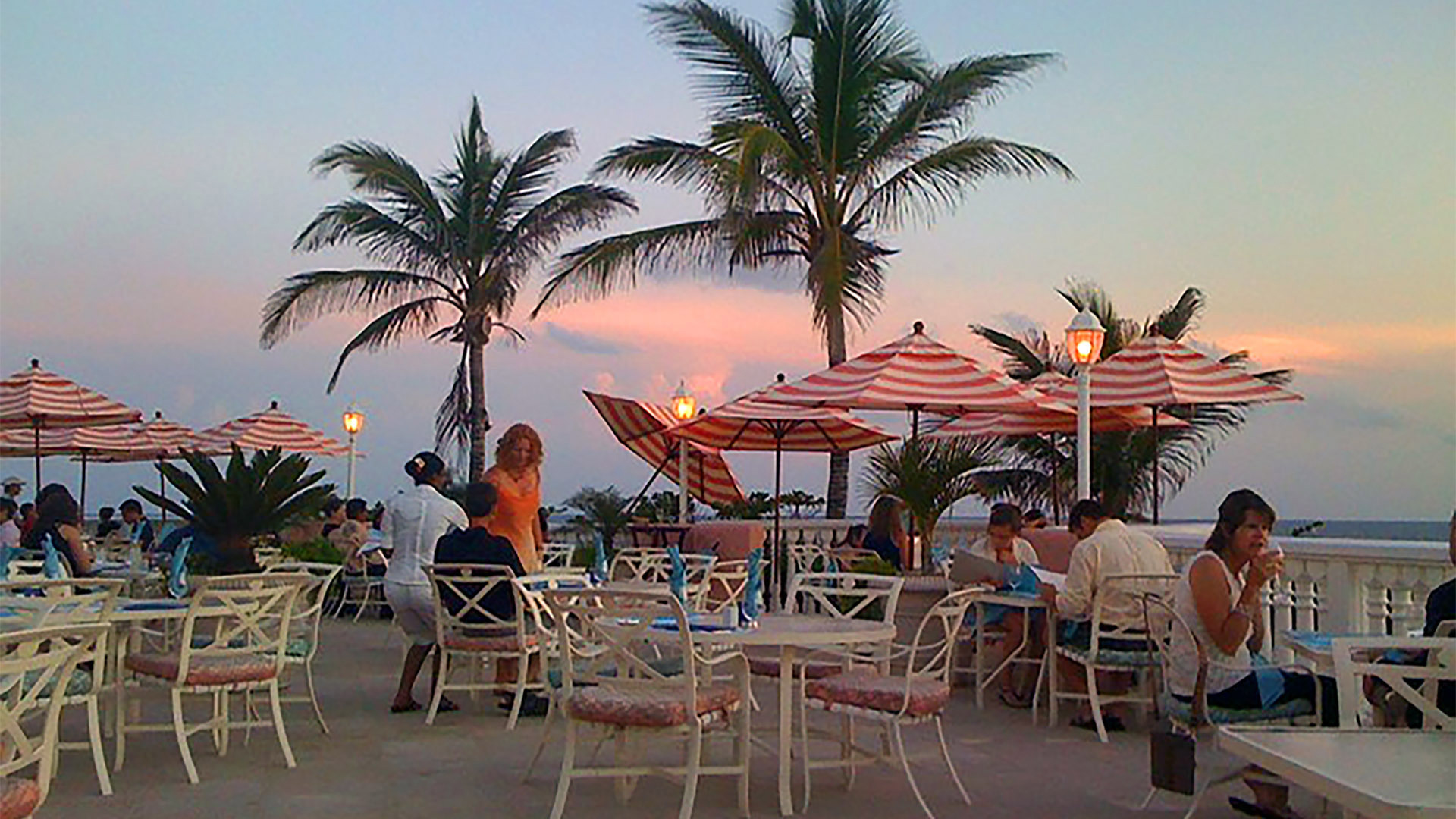 Fairmont Bermuda patio