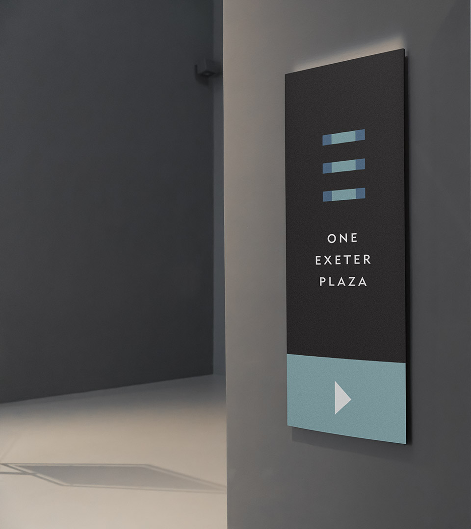 one exeter plaza directional signage